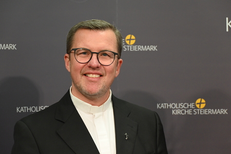 Neuer Grazer Weihbischof zum Zölibat: Kirche wird sich bewegen müssen