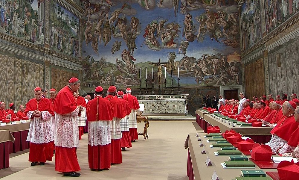 Konklave / kna-Bild / Osservatore Papstwahl kann beginnen - Ab Mittwochabend Rauch über dem Vatikan