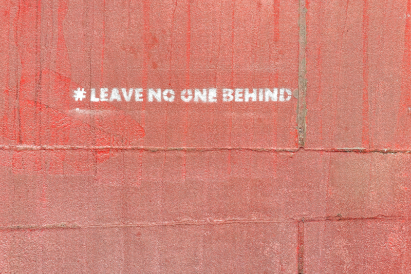 Wallpainting 'Leave noone behind'