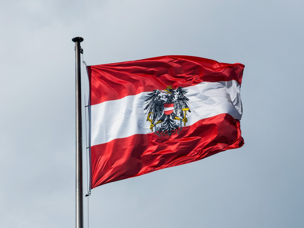 Österreich Fahne / Erwin Wodicka - wodicka@aon.at
