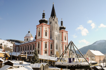 Gr / kathbild.at/Rupprecht, Franz Josef Rupprecht Basilika, vorne: gr
