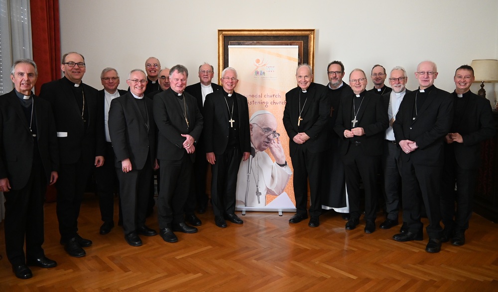 Die Mitglieder der Ö. Bischofskonferenz besuchen das Generalsekretariat der Bischofssynode / Ad-limina-Besuch / Kathpress/Paul Wuthe